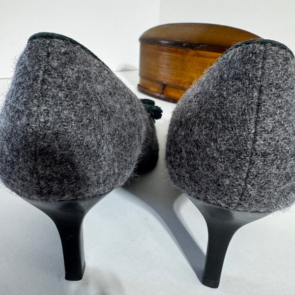 Ralph Lauren Kitten Heels Pumps Holiday Showe Grey Flannel Sz 6.5 - Picture 9 of 9